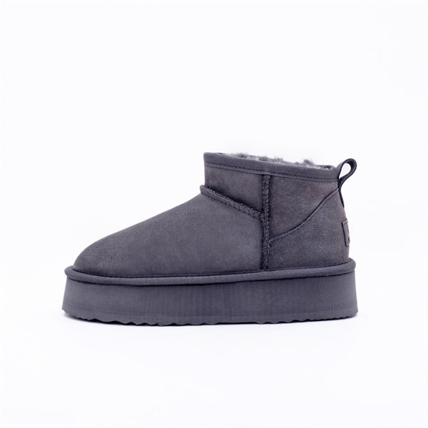 Platform Mini Classic UGG Boots